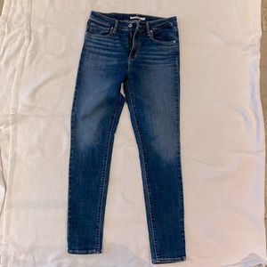 Levi’s 721 skinny jeans size 29